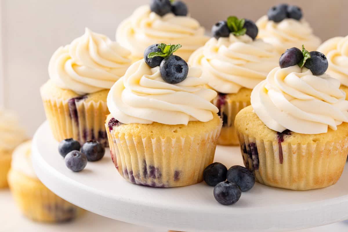 Fresh Blueberry Cupcakes: The Ultimate Spring & Summer Dessert